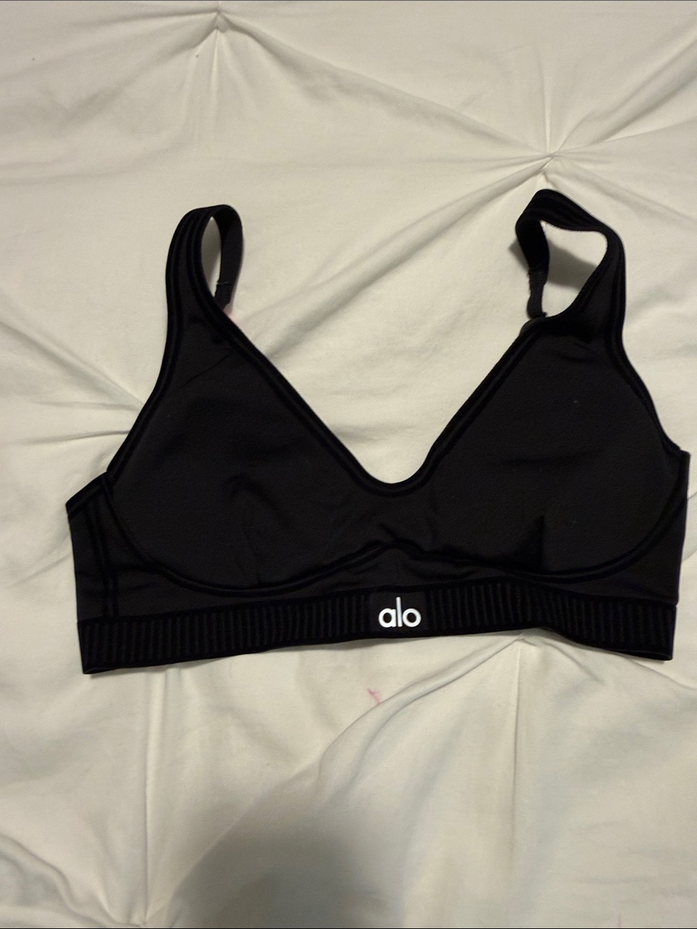 Alo Yoga Alo Airlift Line Up Bra